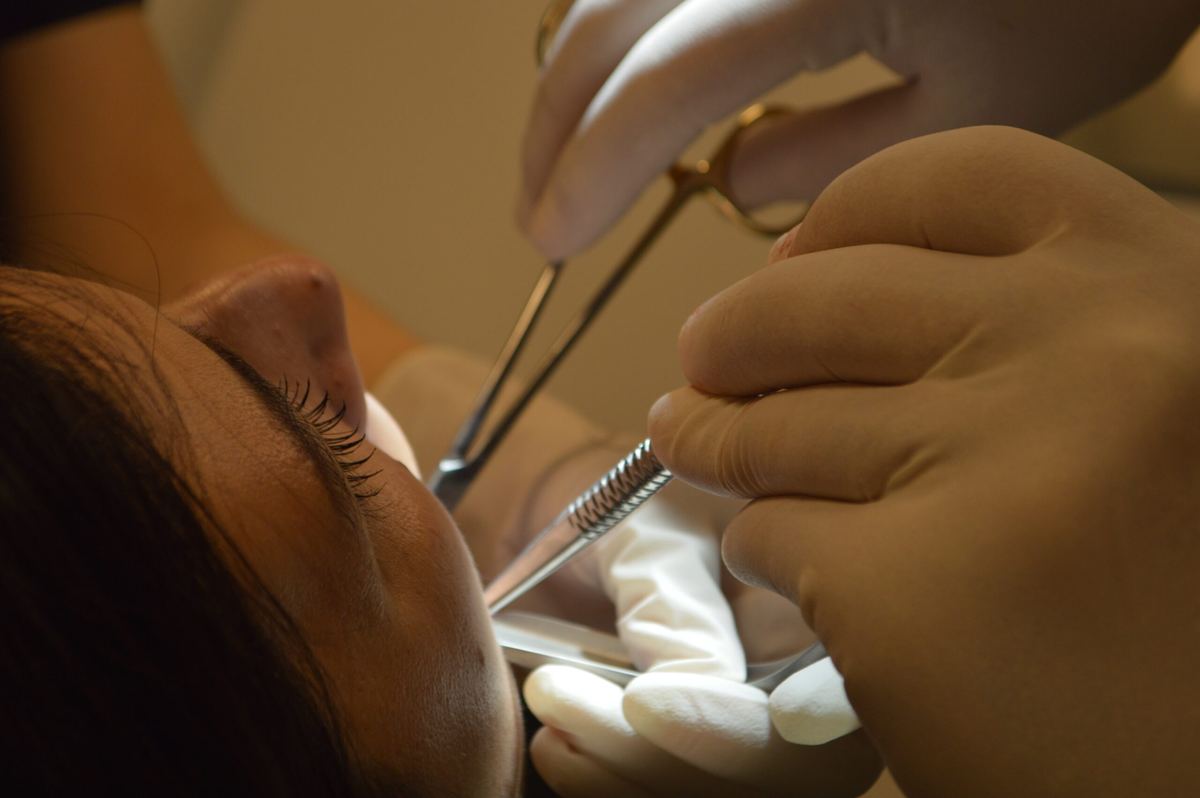Chirurgie orale à la clinique